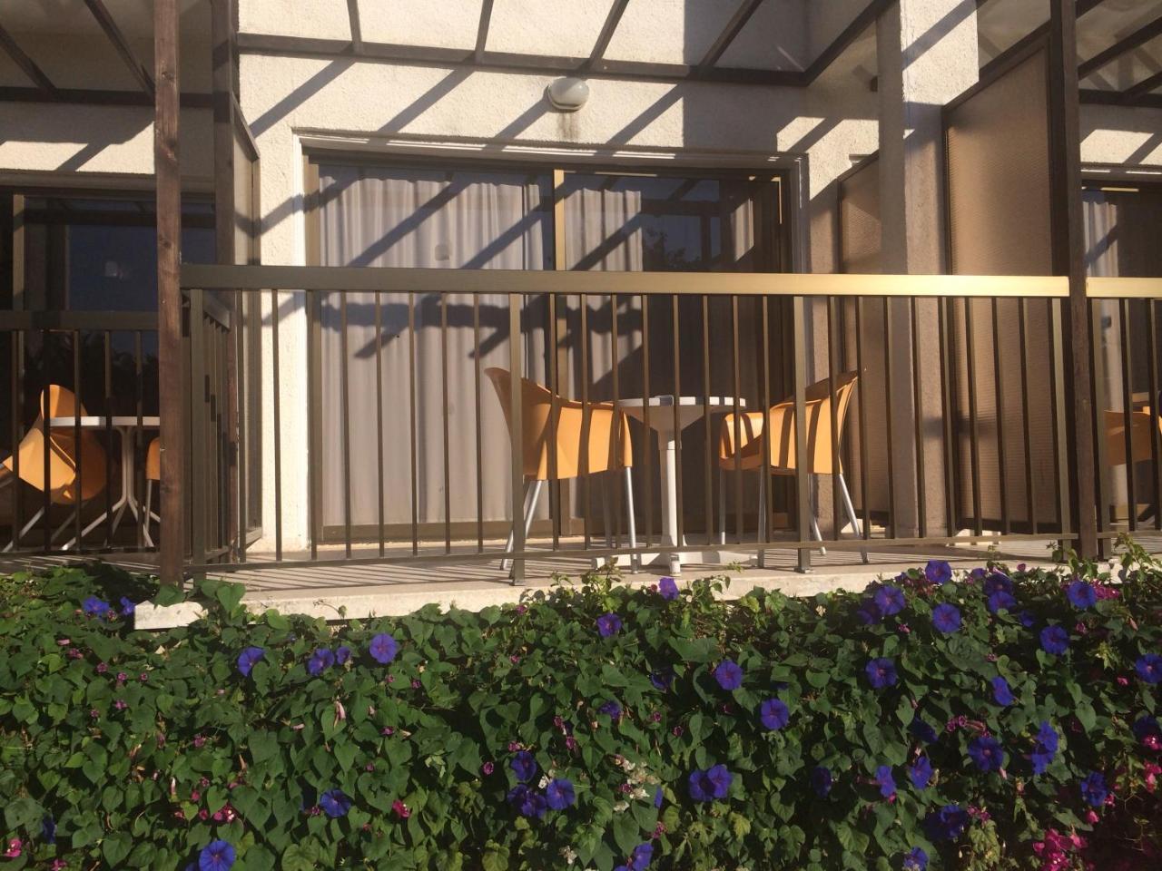 Kings Annex Aparthotel Πάφος Εξωτερικό φωτογραφία