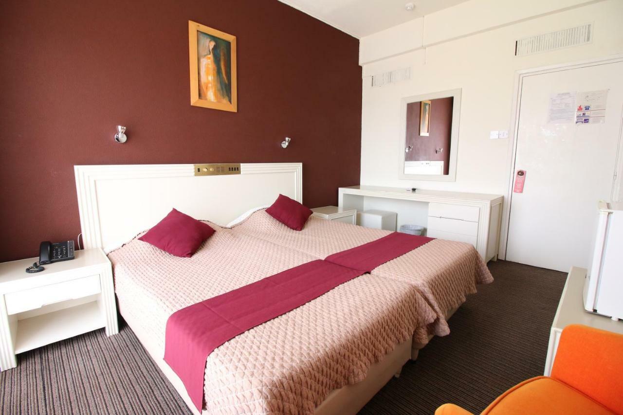 Kings Annex Aparthotel Πάφος Εξωτερικό φωτογραφία